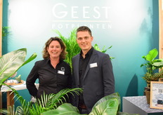 Saskia van Andel en Patrick Schepen stonden op de beurs voor D.C. van Geest Potplanten bv.